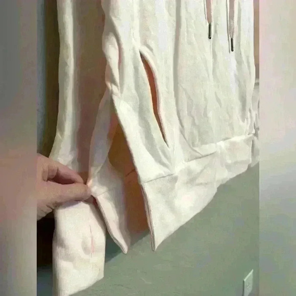 Sweaty Betty Liberate Luxe Fleece Hoodie in Pink Size X-Small - Picture 3 of 7